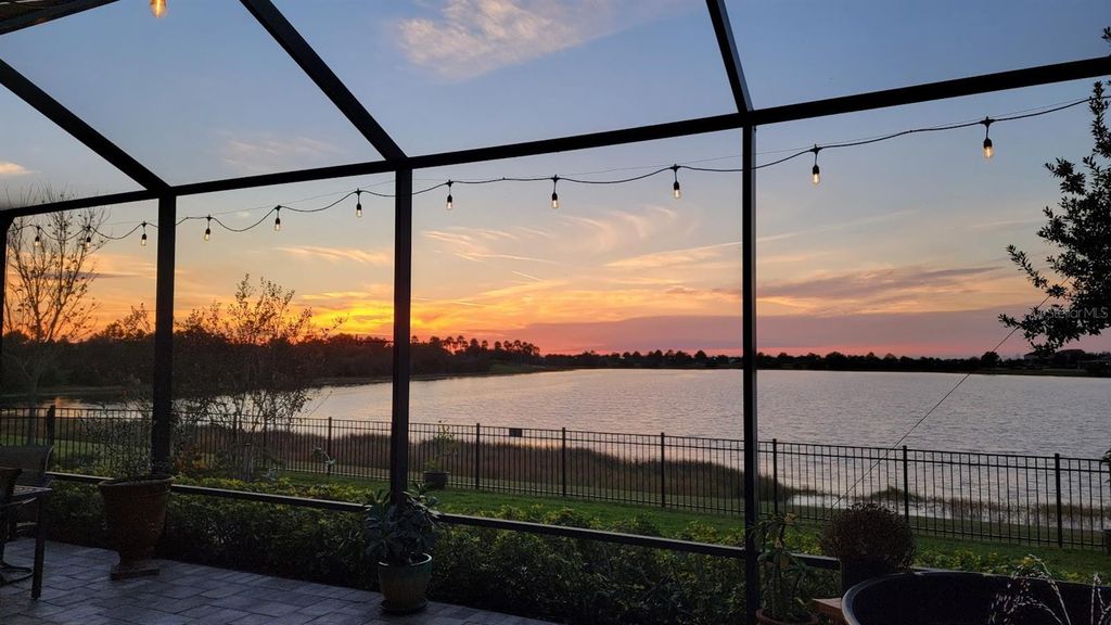 Image 9 of property listing at 6426 TIDELINE DRIVE, Apollo Beach, FL 33572