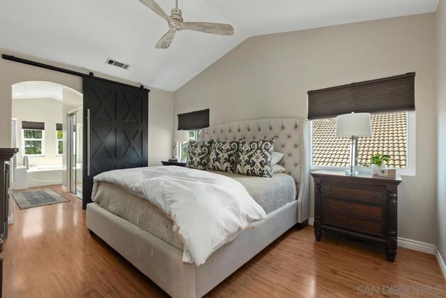 6898 Camino De Amigos, Carlsbad, CA 92009
