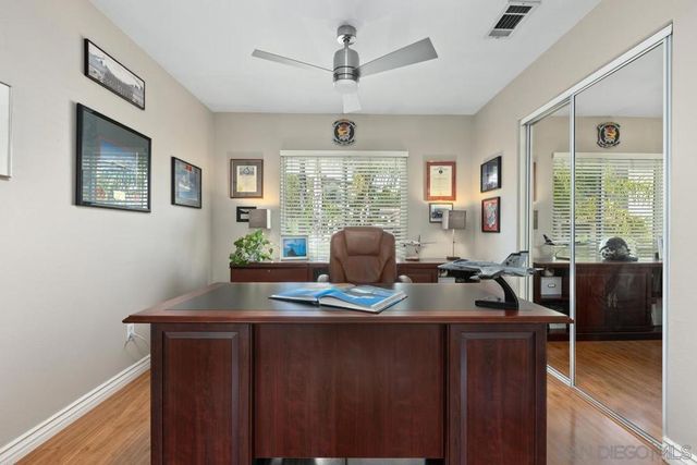 6898 Camino De Amigos, Carlsbad, CA 92009