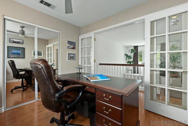 6898 Camino De Amigos, Carlsbad, CA 92009