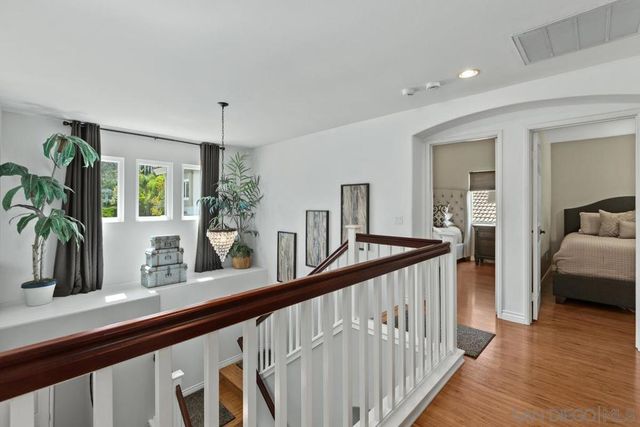 6898 Camino De Amigos, Carlsbad, CA 92009