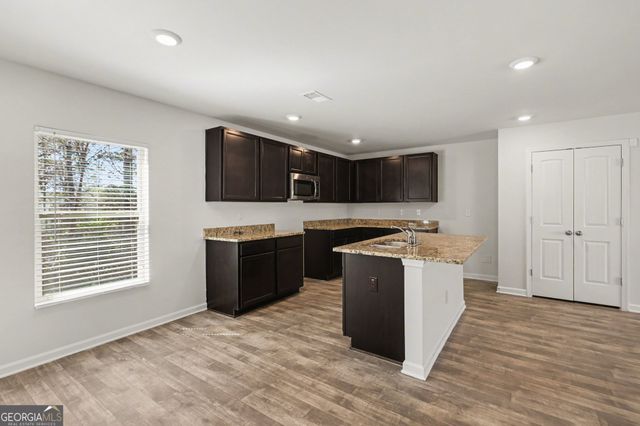 6506 Beaver Creek Trail, Atlanta, GA 30349