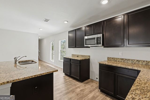 6506 Beaver Creek Trail, Atlanta, GA 30349