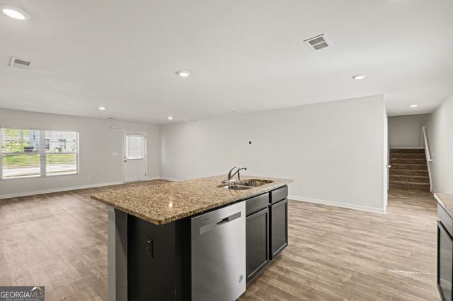 6506 Beaver Creek Trail, Atlanta, GA 30349