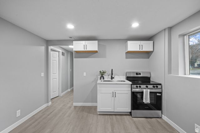 4929 S HUNTINGTON RD, Taylorsville, UT 84129