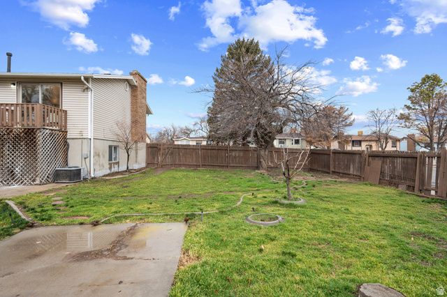 4929 S HUNTINGTON RD, Taylorsville, UT 84129