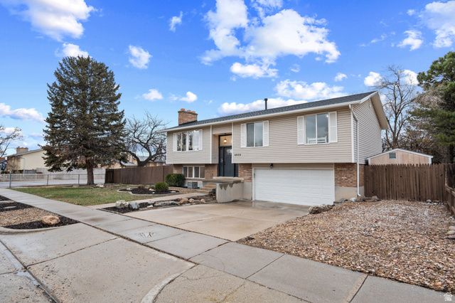 4929 S HUNTINGTON RD, Taylorsville, UT 84129