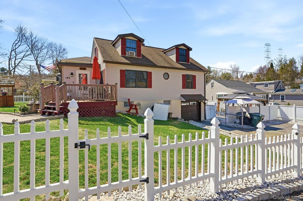 142 Orchard Road, Mahopac, NY 10541