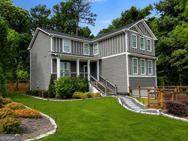 655 Transit Circle, Atlanta, GA 30349