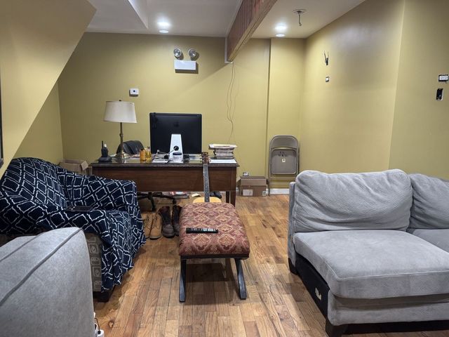 4519 W Lake Street, Chicago, IL 60624