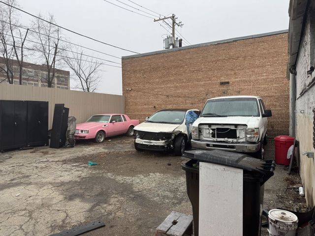 4519 W Lake Street, Chicago, IL 60624