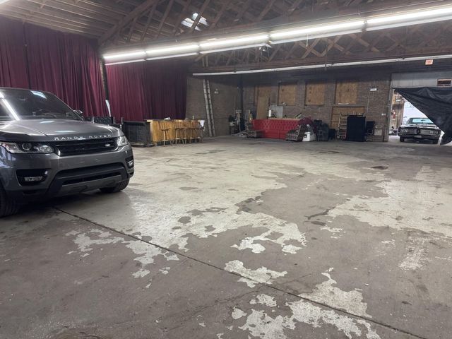 4519 W Lake Street, Chicago, IL 60624