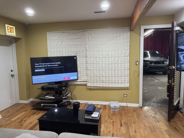 4519 W Lake Street, Chicago, IL 60624