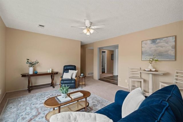 1434 NW 64th Terrace, Kansas City, MO 64118