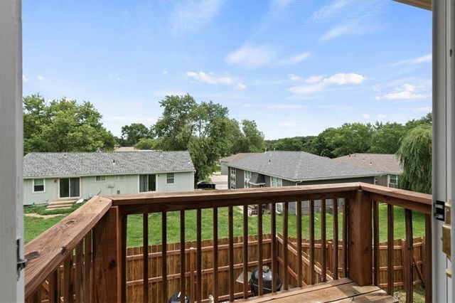 1434 NW 64th Terrace, Kansas City, MO 64118