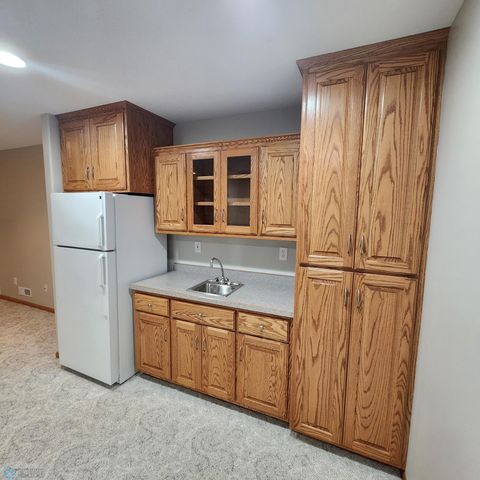 1172 Eagle Park Drive S, Fargo, ND 58104