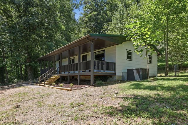 664 Red Hill Valley Road SE, Cleveland, TN 37323