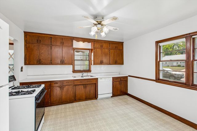 418 17th Avenue N, South Saint Paul, MN 55075