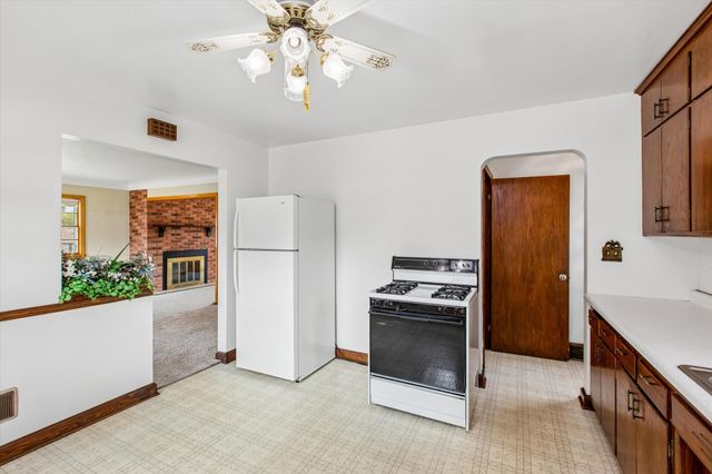 418 17th Avenue N, South Saint Paul, MN 55075