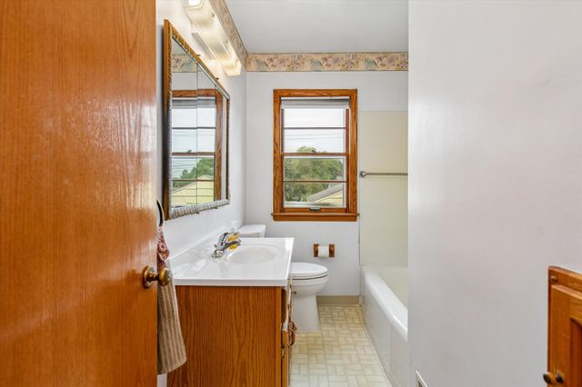 418 17th Avenue N, South Saint Paul, MN 55075