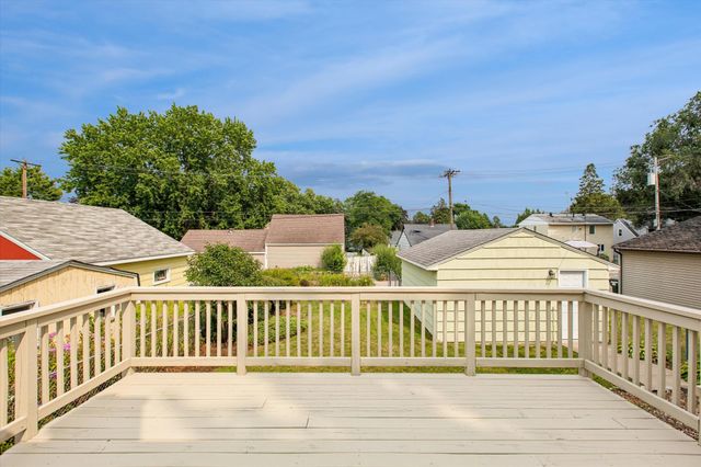 418 17th Avenue N, South Saint Paul, MN 55075