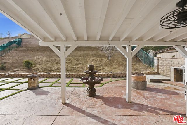 2134 Shellbark Court, Palmdale, CA 93551