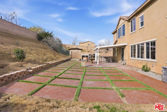 2134 Shellbark Court, Palmdale, CA 93551