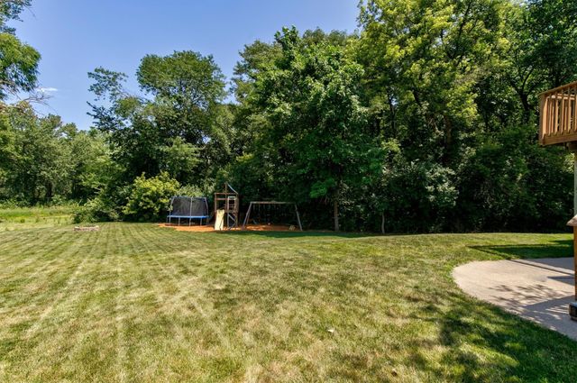 13200 Rocklyn Drive, Urbandale, IA 50323