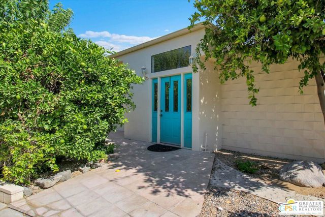 68 Lakeview Drive, Palm Springs, CA 92264