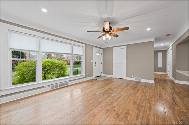 22029 Oconnor Street, St. Clair Shores, MI 48080