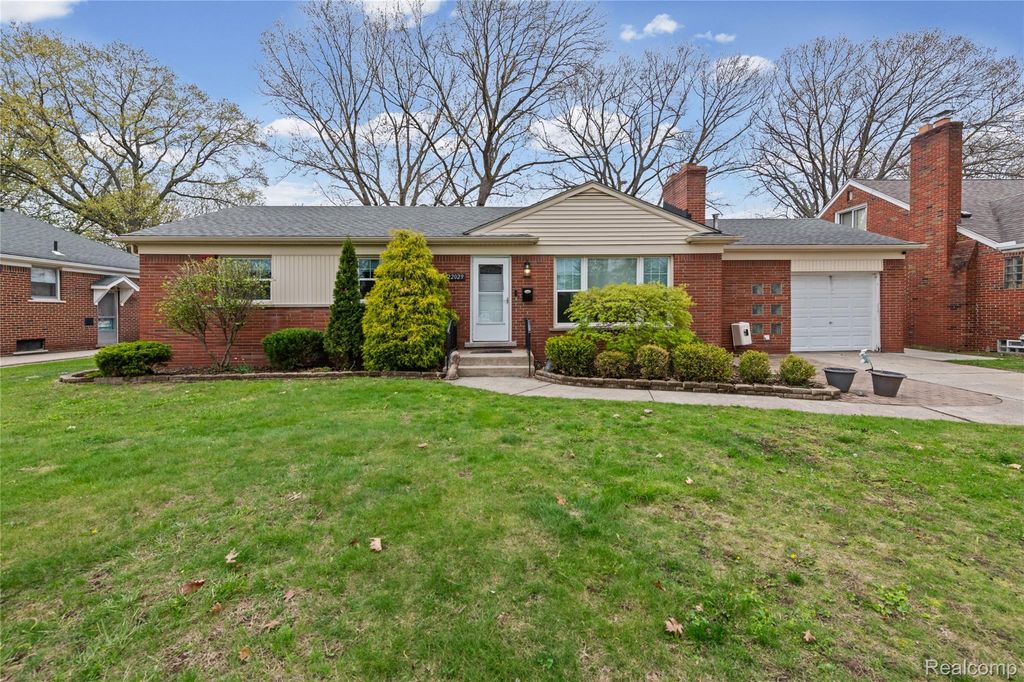 22029 Oconnor Street, St. Clair Shores, MI 48080