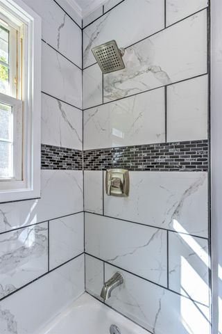 813 9th St, Gaffney, SC 29340