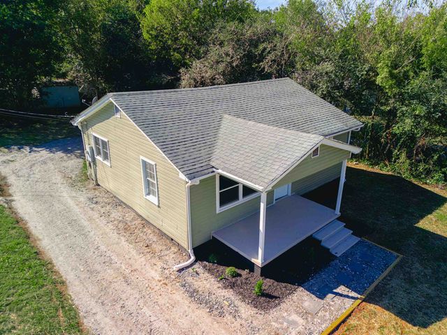 813 9th St, Gaffney, SC 29340