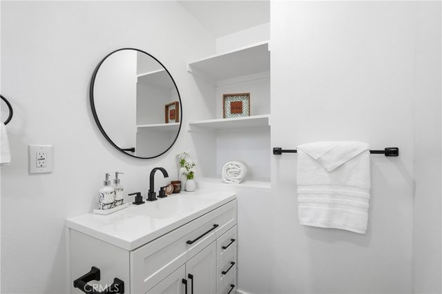 735 W Heber, Glendora, CA 91741