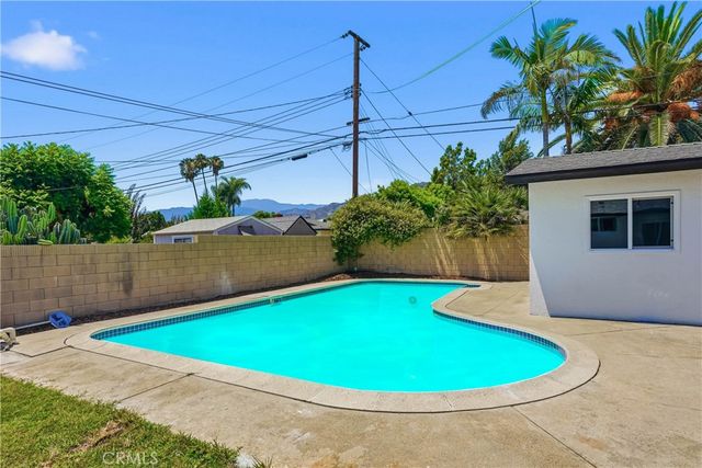 735 W Heber, Glendora, CA 91741