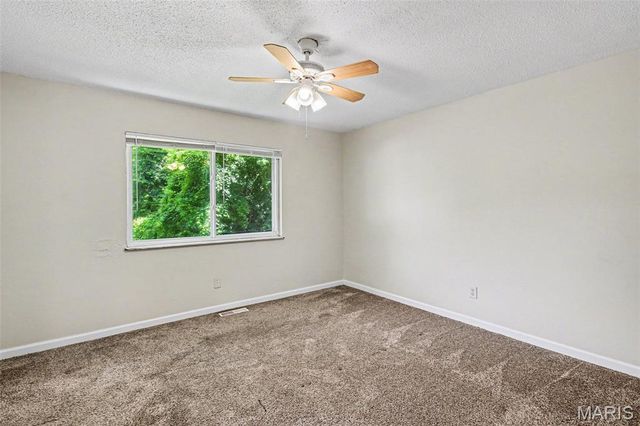 12362 Trailforest Lane, Black Jack, MO 63033