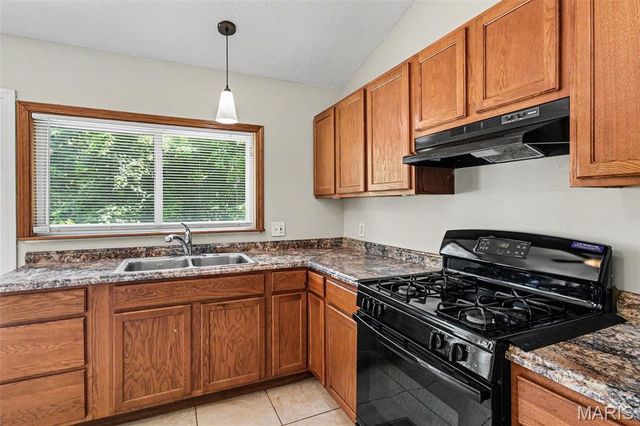 12362 Trailforest Lane, Black Jack, MO 63033