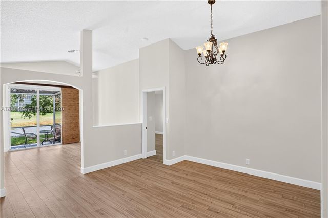 1419 Banyan Circle, Pompano Beach, FL 33069