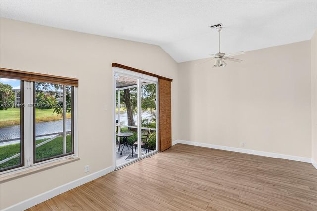 1419 Banyan Circle, Pompano Beach, FL 33069