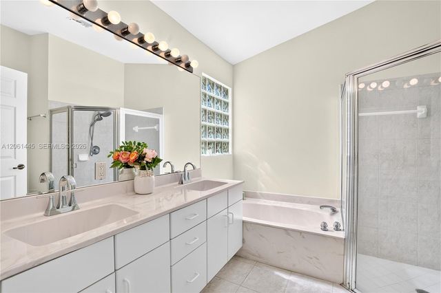 1419 Banyan Circle, Pompano Beach, FL 33069