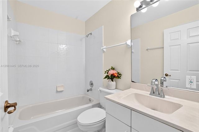 1419 Banyan Circle, Pompano Beach, FL 33069