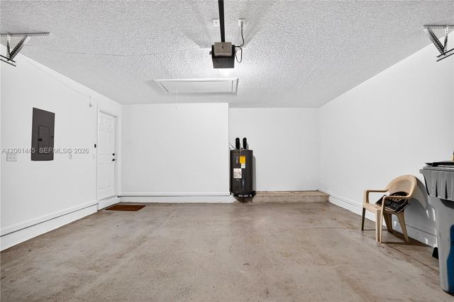 1419 Banyan Circle, Pompano Beach, FL 33069