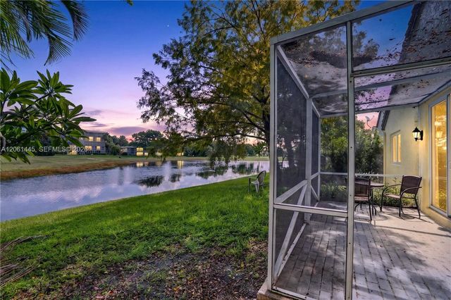 1419 Banyan Circle, Pompano Beach, FL 33069