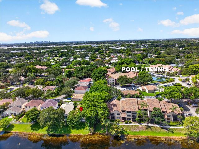 1419 Banyan Circle, Pompano Beach, FL 33069