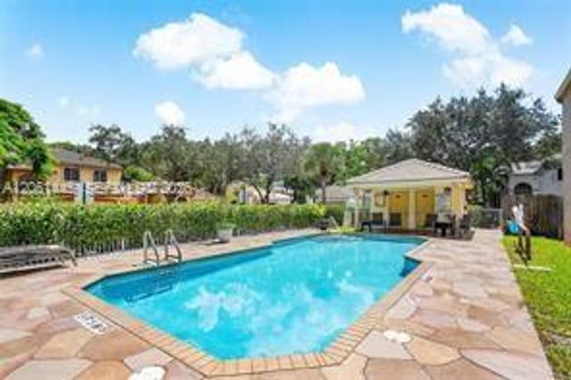 1419 Banyan Circle, Pompano Beach, FL 33069