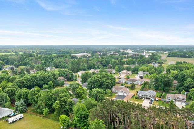 40219 Golden Way, North Branch, MN 55056