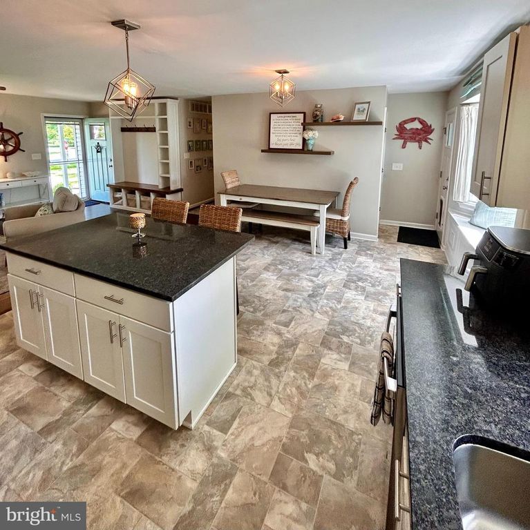 Image 6 of property listing at 101 BIRCH ROAD, Stevensville, MD 21666