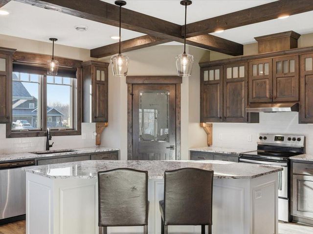 1219 Harbor Place, East Gull Lake, MN 56401