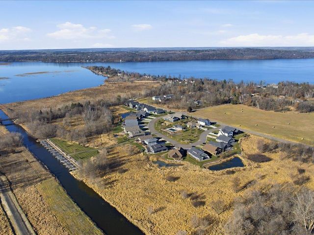 1219 Harbor Place, East Gull Lake, MN 56401