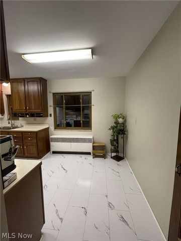 10101 Biddulph Road, Brooklyn, OH 44144